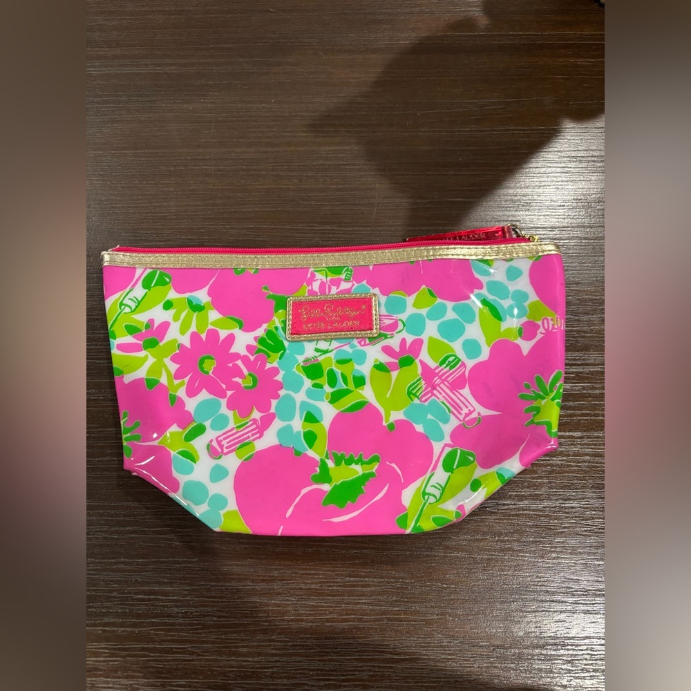 Lilly Pulitzer x Estée Lauder Hard Plastic Make Up Pouch!
